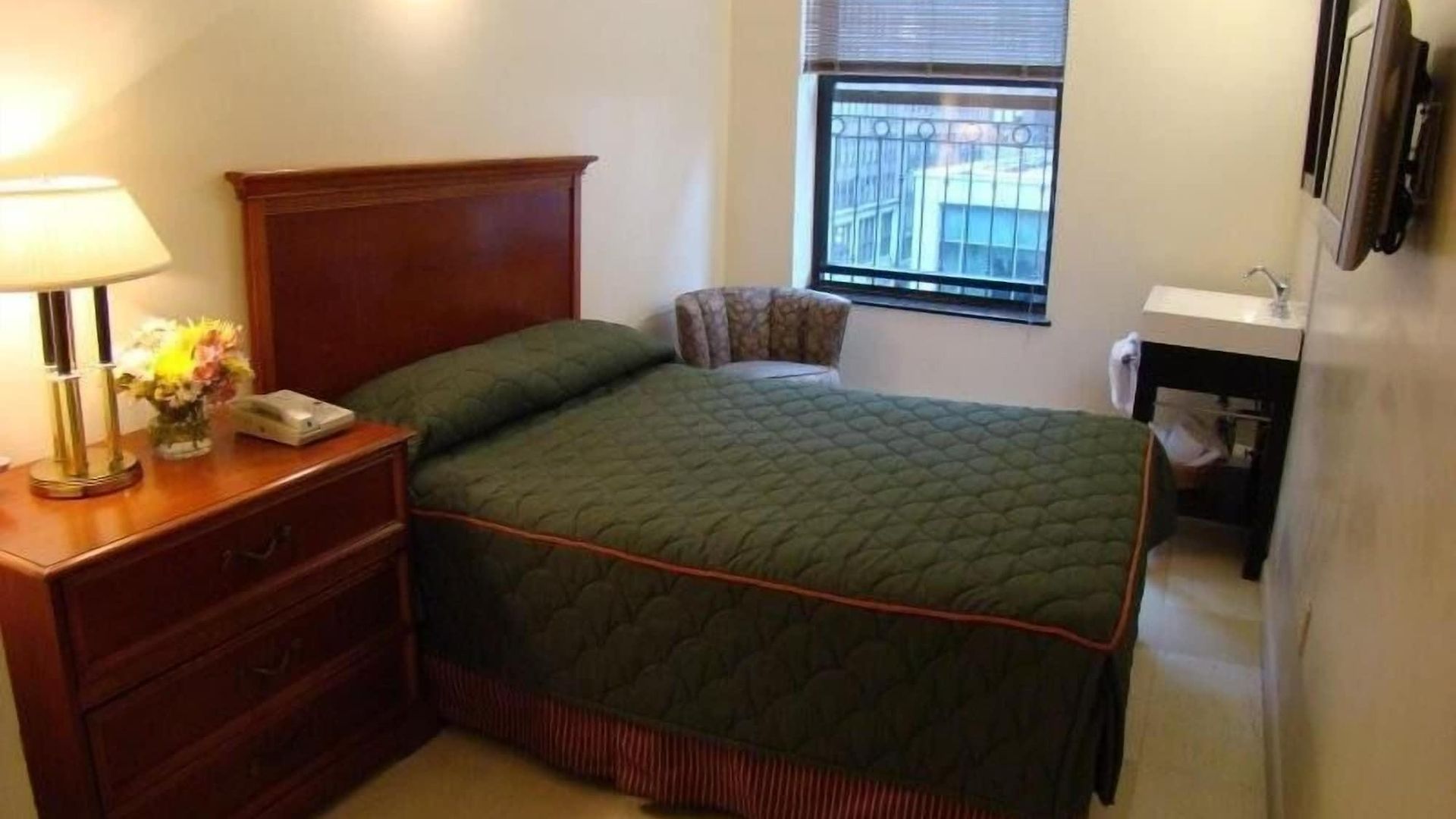 Hotel Americana 2*