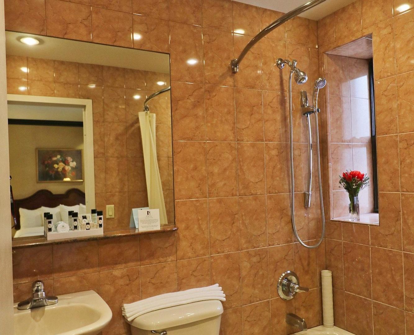 Hotel Newton 3*