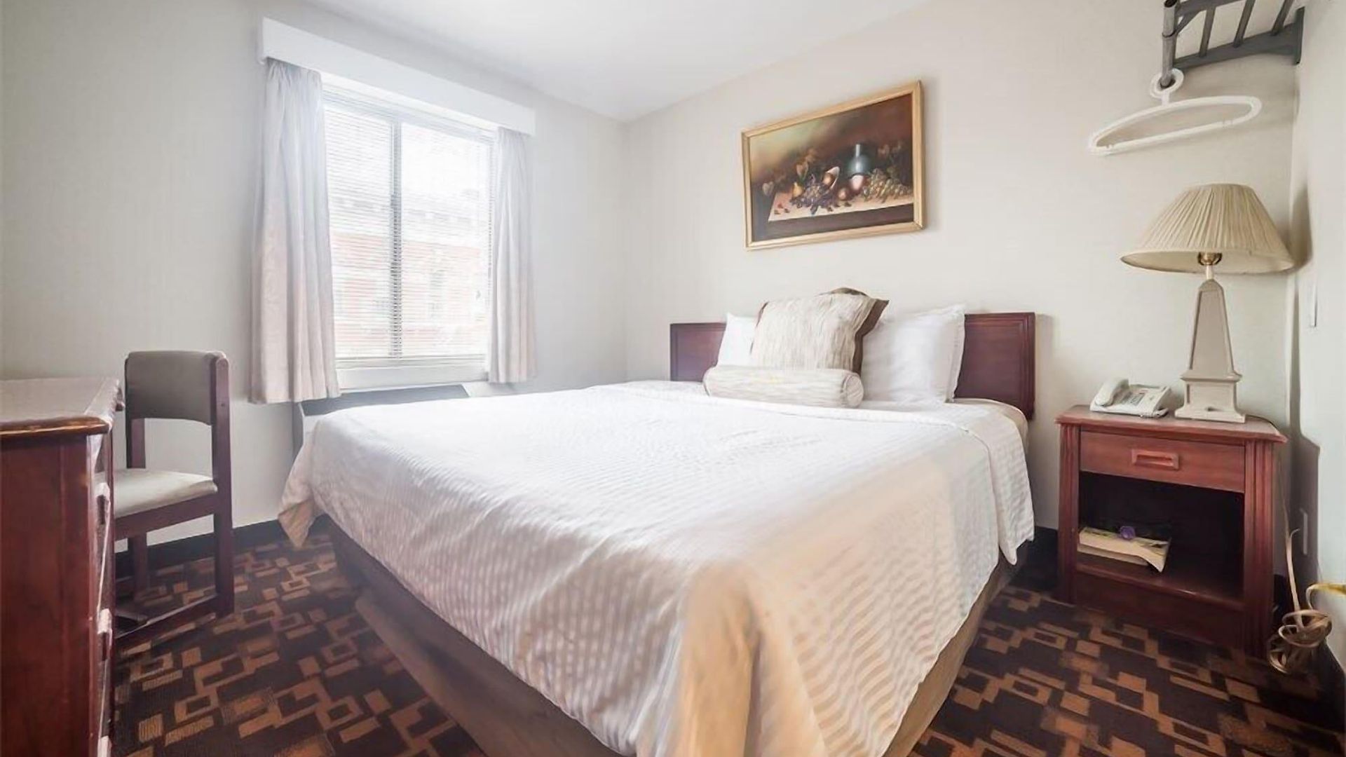 Windsor Hotel 2*