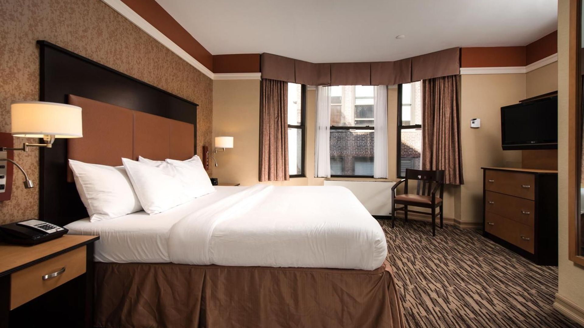 The At Fifth Avenue 3* New York