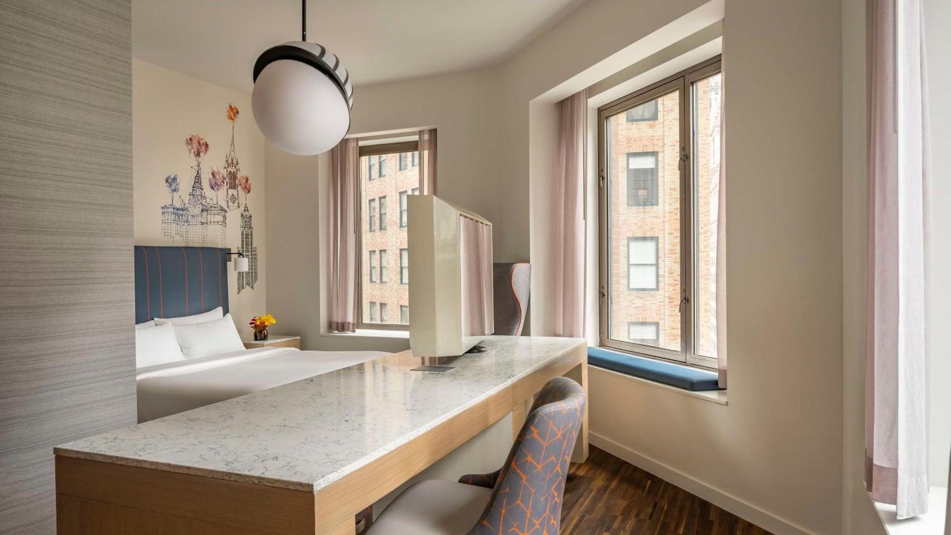 Hyatt Centric Street Hotel 4*