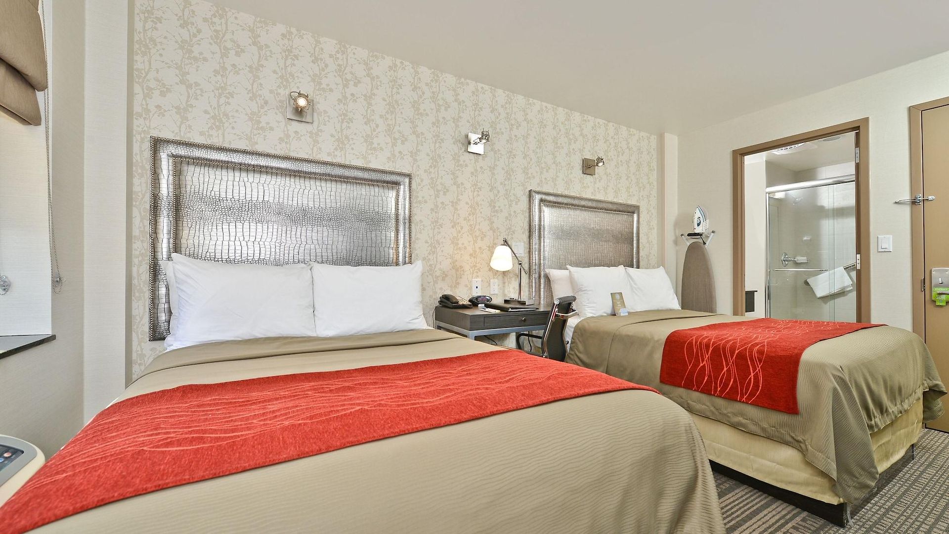 Times Square West Hotel, Bw Signature Collection Hotel New York