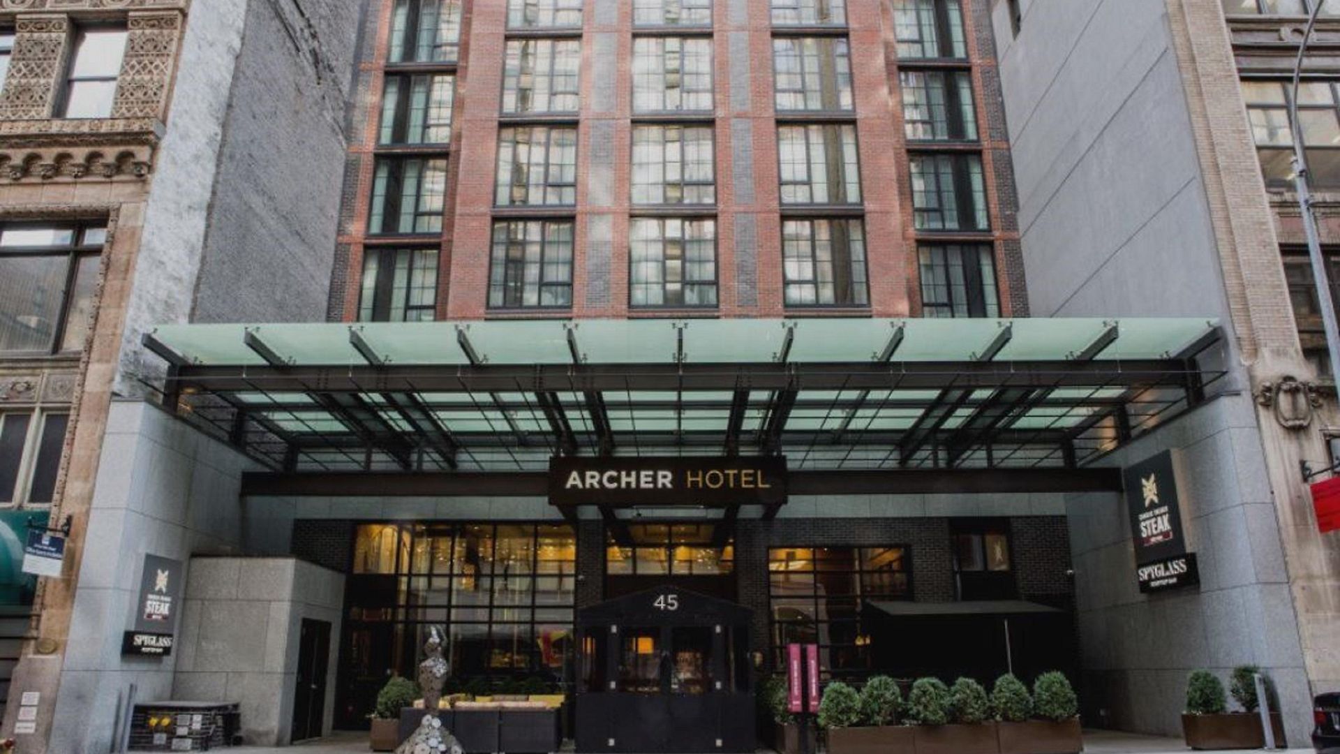 Archer Hotel