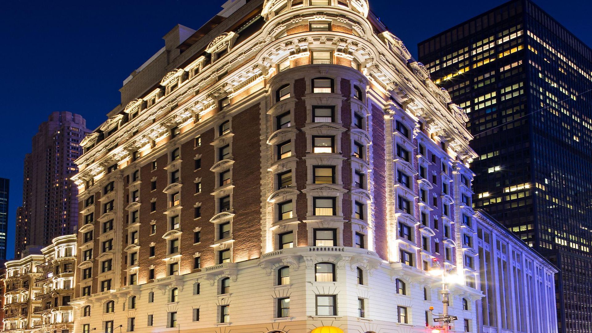 Dream Midtown, By Hyatt 4*