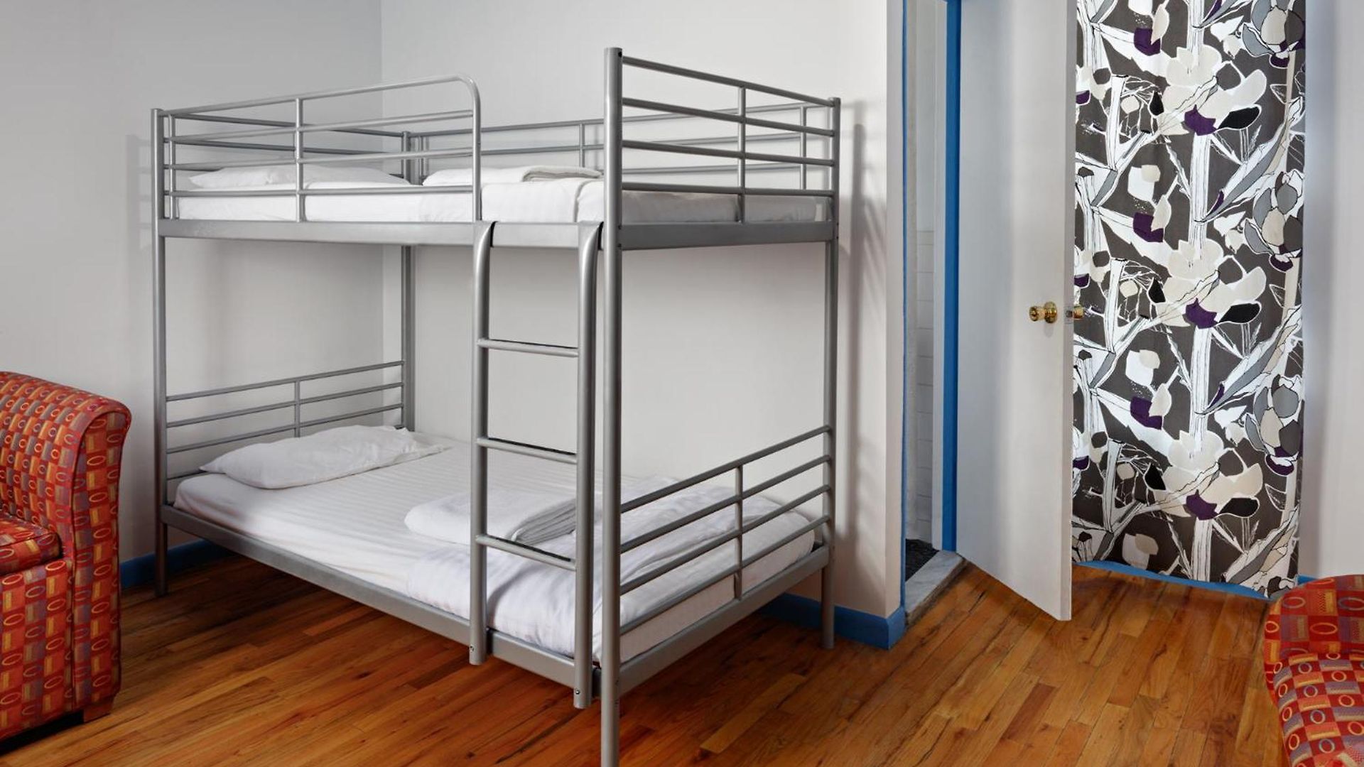 Park West Hostel *