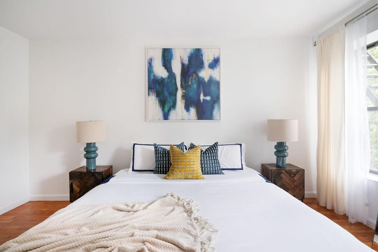 444-3e Contemporary 1br In Hell's Kitchen *