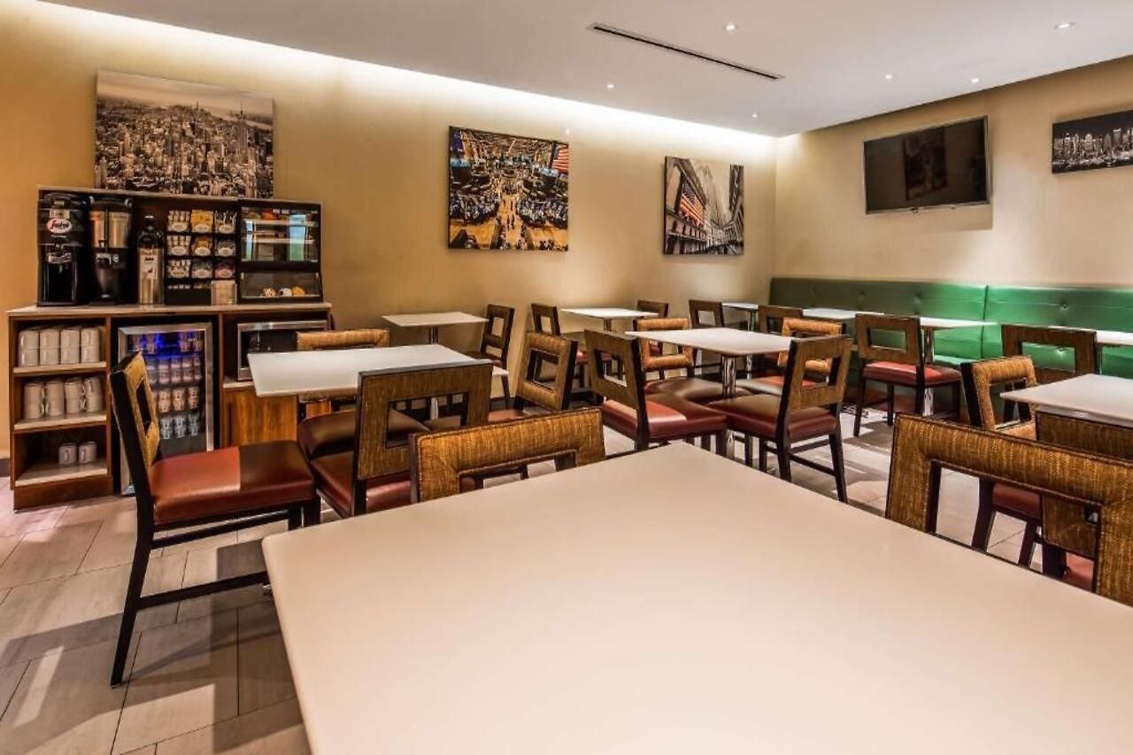 Western Premier Herald Square 3*