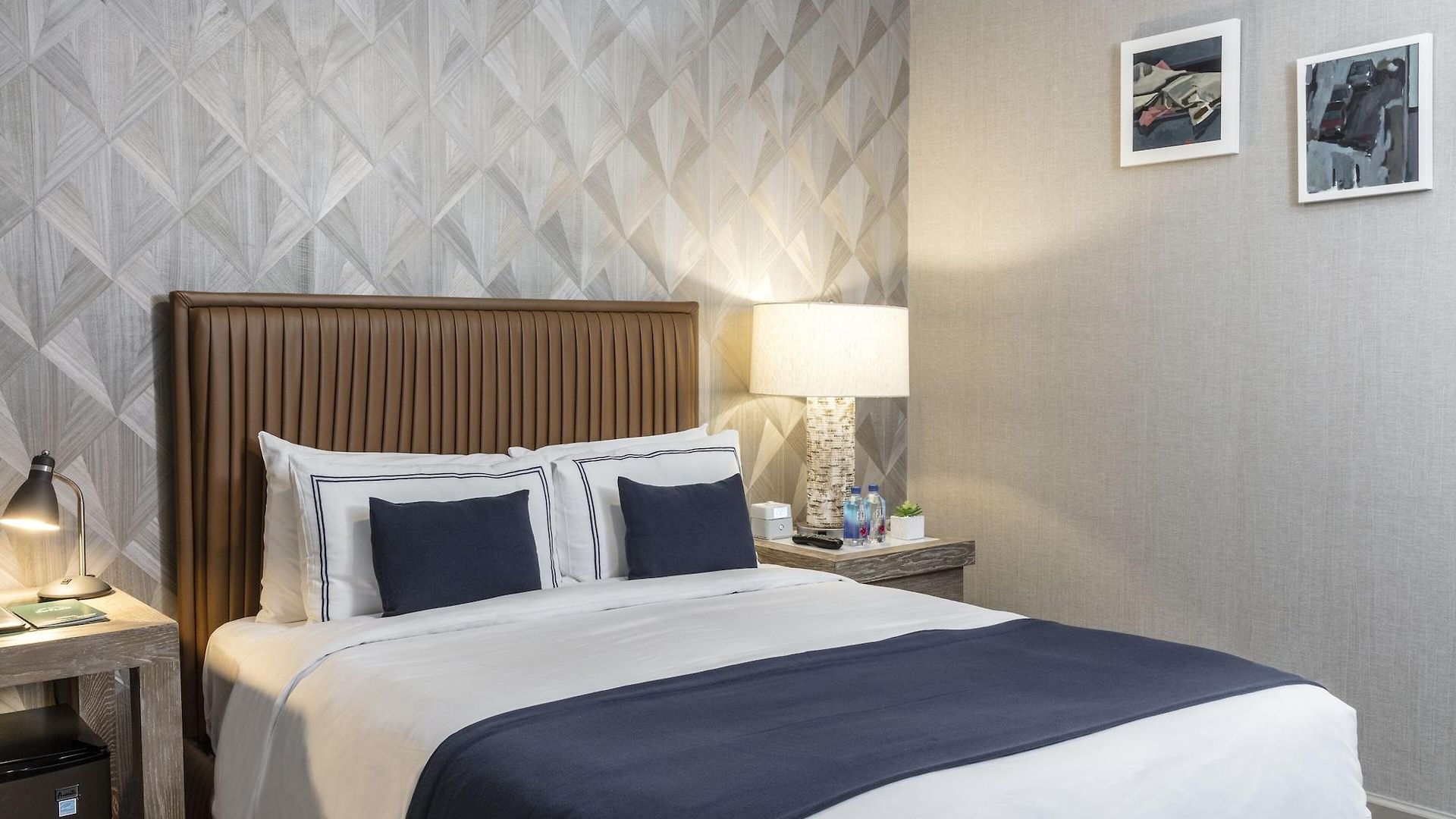 Hotel Artezen New York