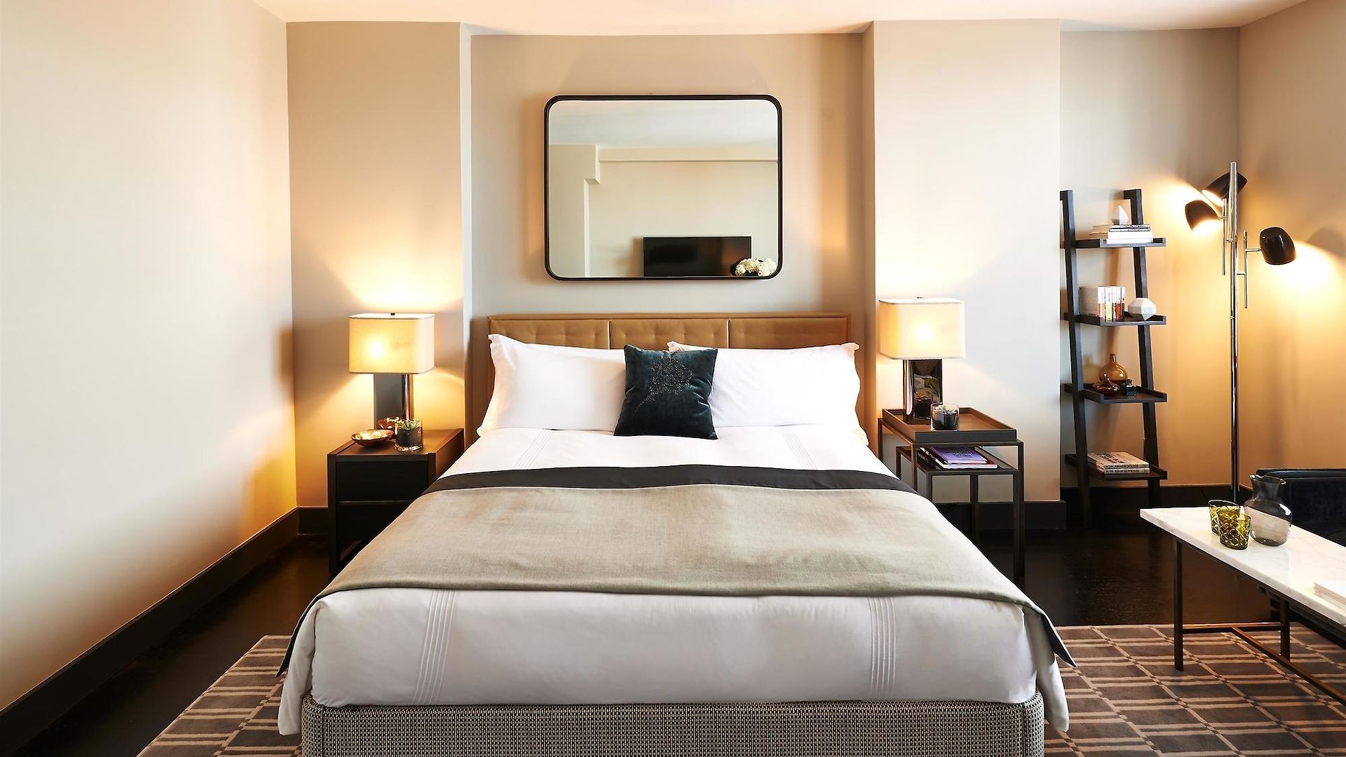 Sixty Soho Hotel 4*
