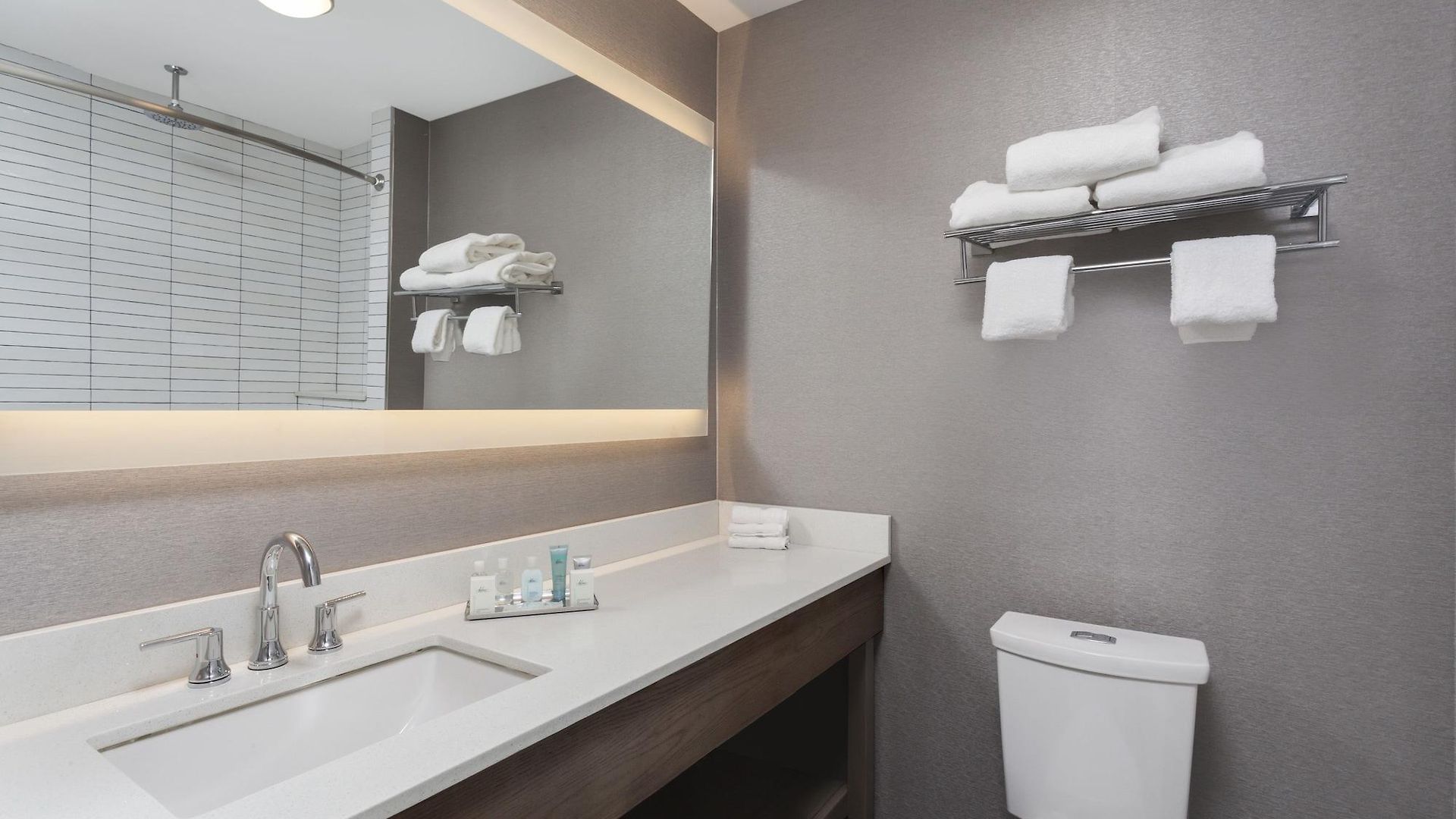 Hotel Wyndham Garden Laguardia South New York
