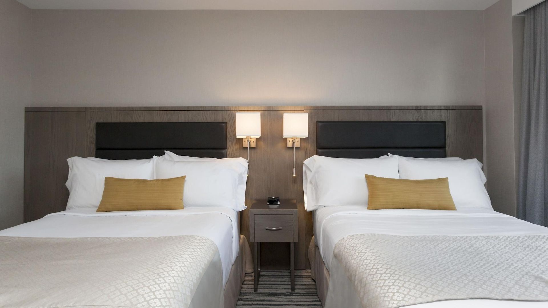 Wyndham Garden Laguardia South Hotel New York