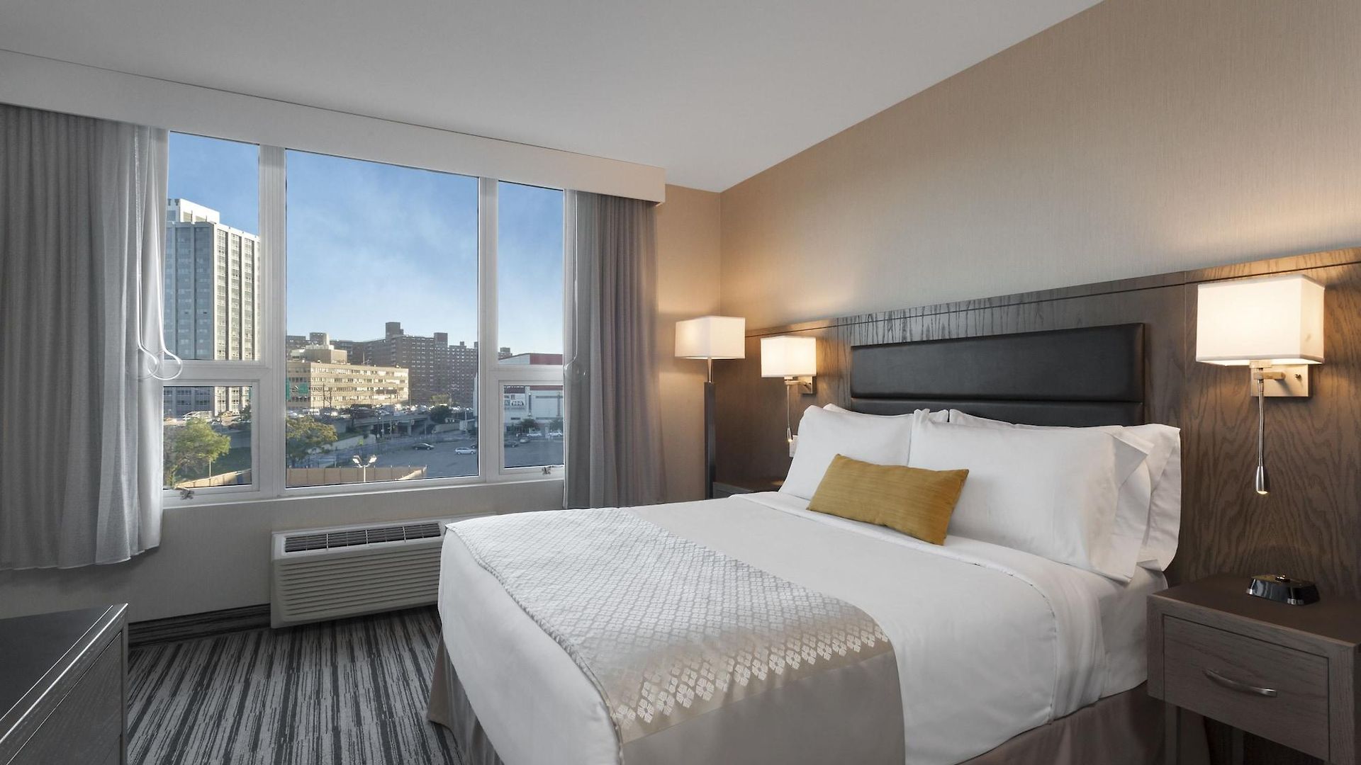 Wyndham Garden Laguardia South Hotel New York