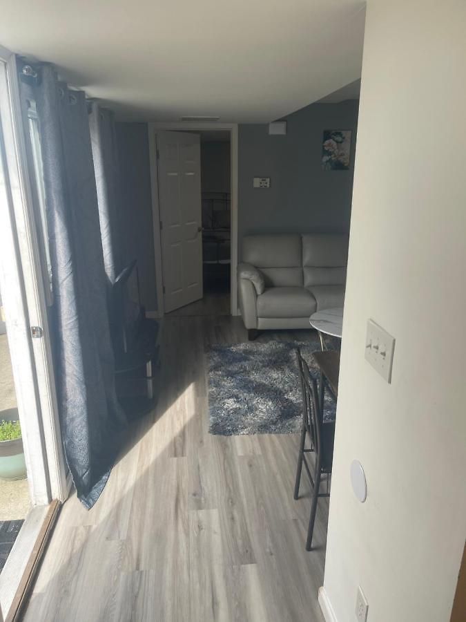 Apartment Modern One Bedroom New York