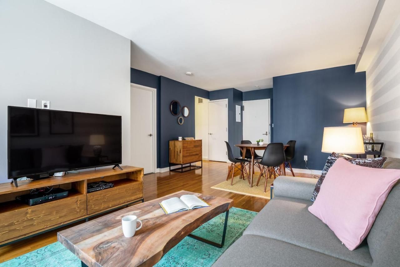 Chelsea 1br W Balcony Doorman Gym Nyc-135 New York