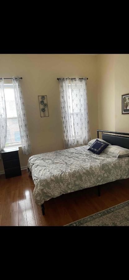 Apartment 2 Spacious Oasis To Choose From 20 Min From Manhattan In A Quiet Neighborhood New York