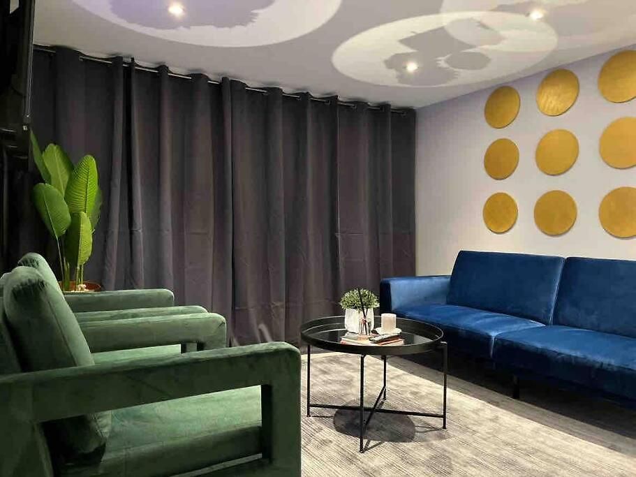 The Circle Near Jfk + Shopping Mall Holiday home