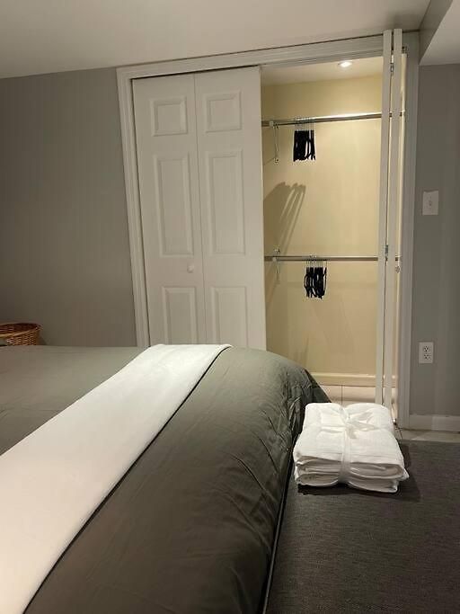 The Circle Near Jfk + Shopping Mall Holiday home