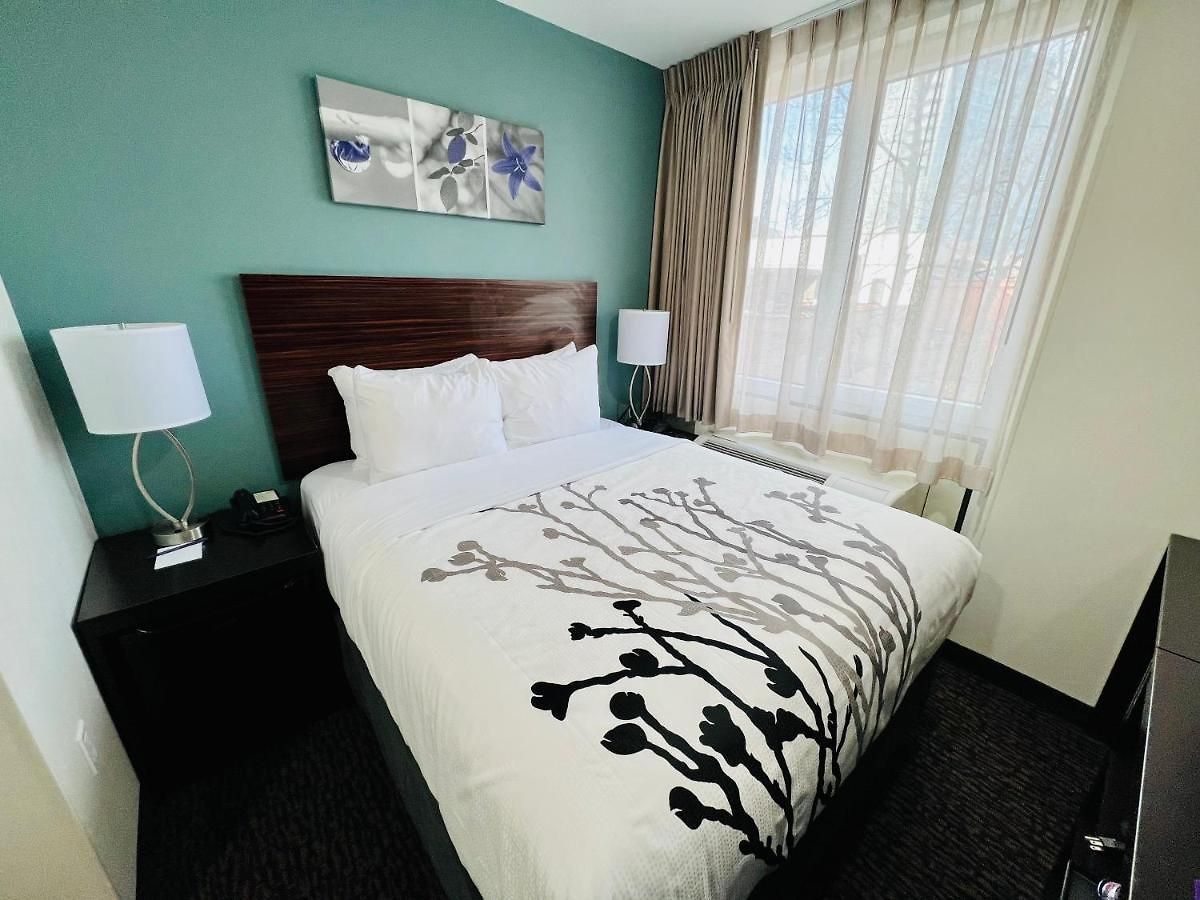 Sleep Brooklyn - Sheepshead Bay Hotel 2*