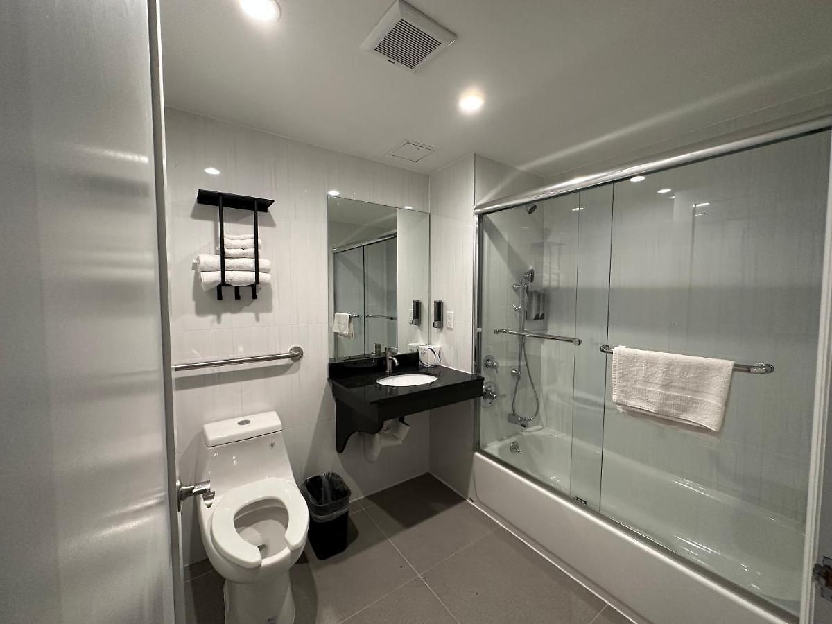 Hotel Regal & Laguardia