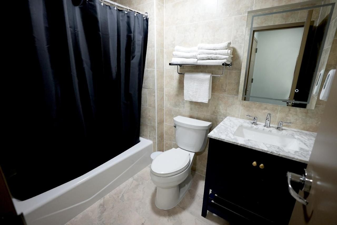 Hotel Liberty & Suites-jfk Airport- La Guardia Airport
