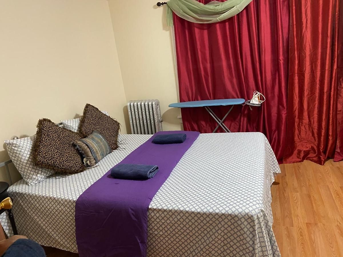 Guest house A Cheap In Queens