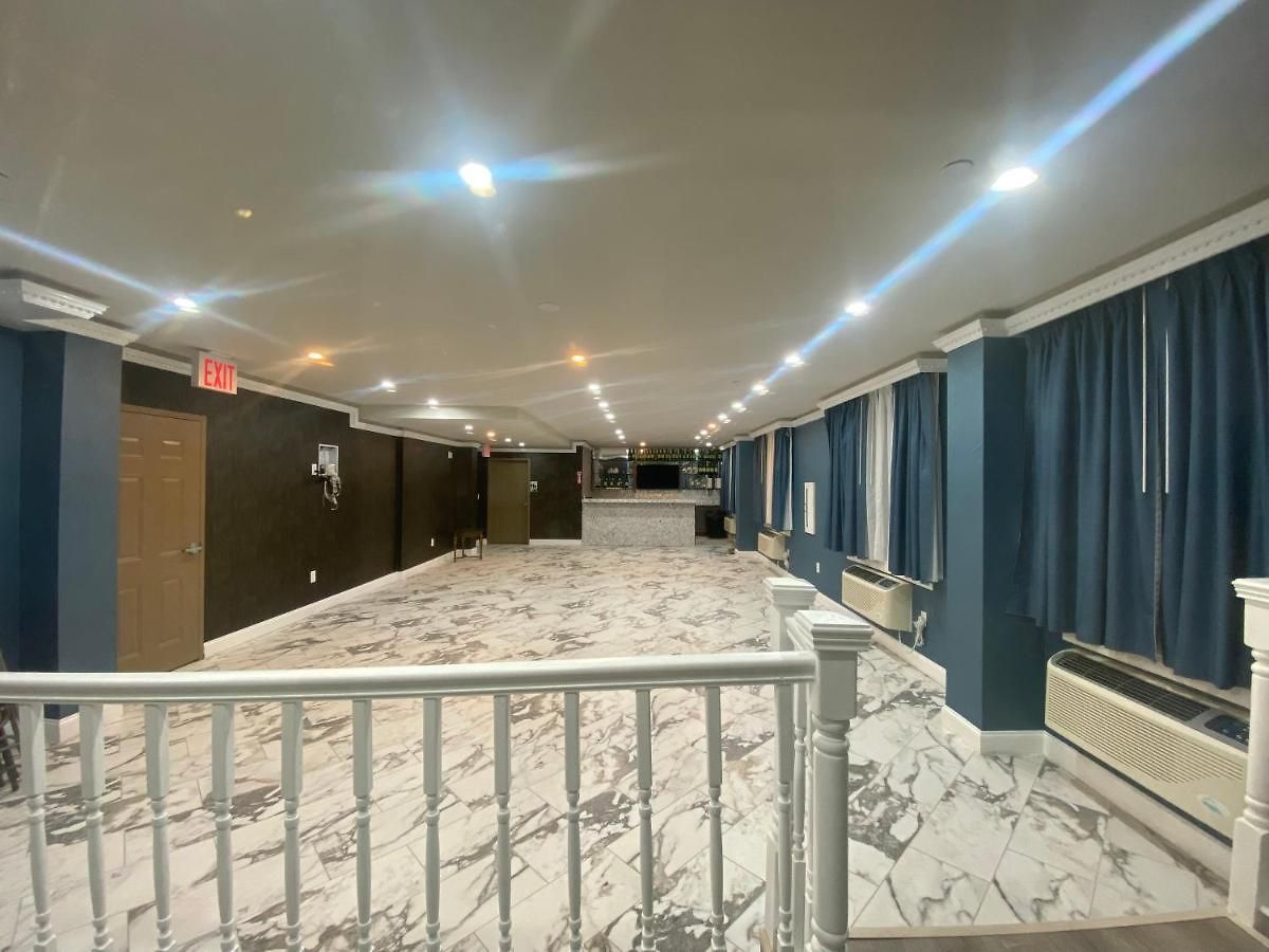 Hotel Liberty & Suites-jfk Airport- La Guardia Airport 3*