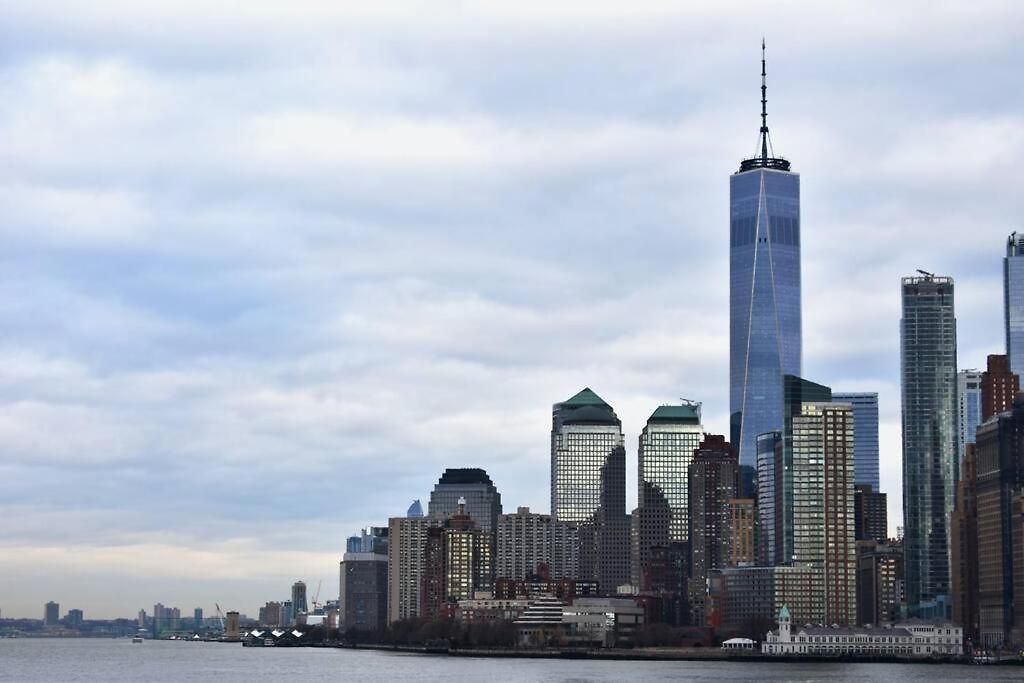 Apartment ✪ Large 2 Bedrooms ✪ Queen Beds ✪ Work Stations New York