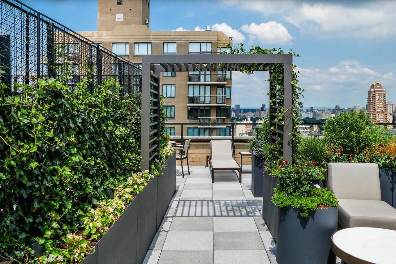 Ues Studio W Balcony Gym Nr Subway Nyc-240 Apartment New York
