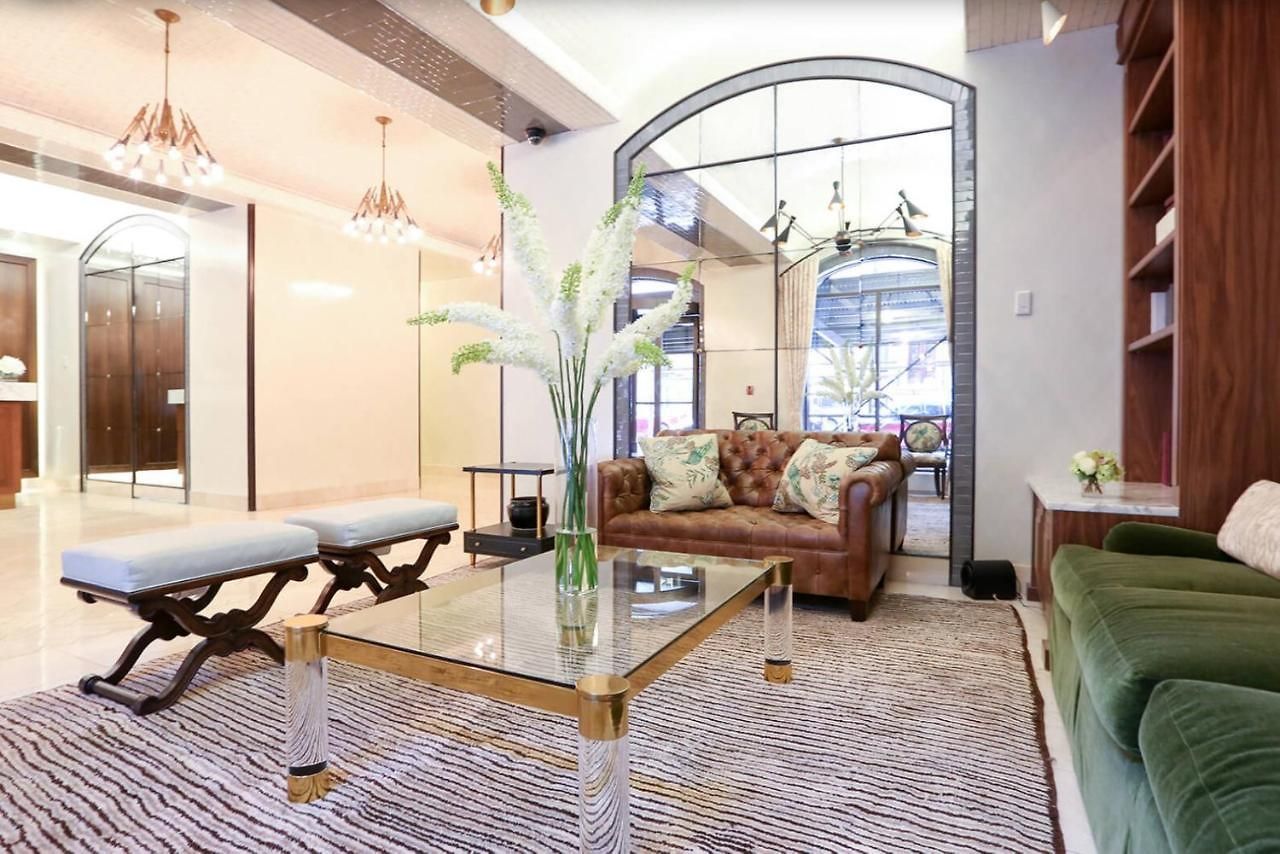 Apartment Ues Studio W Balcony Gym Nr Subway Nyc-240 *