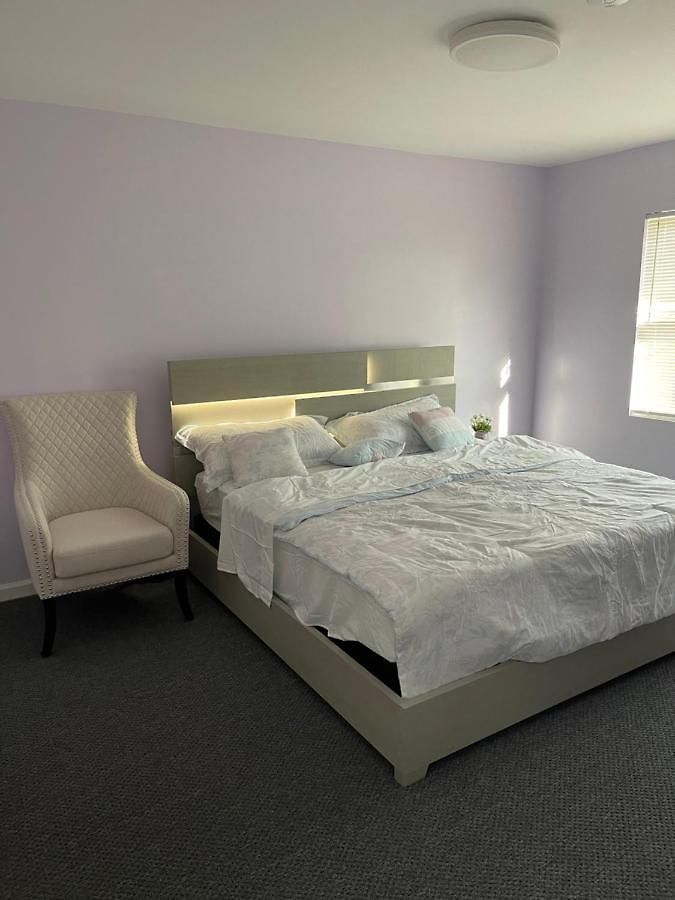 Hoover Apartment *