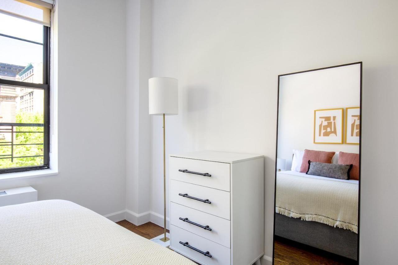 Apartment Uws 2br W Doorman Elevator Gym Nr Park Nyc-602