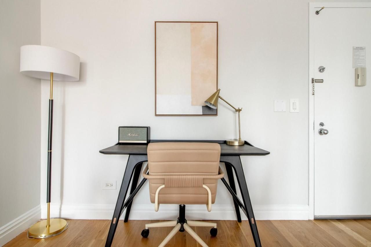 Midtown West 1br W Gym Nr Rockefeller Center Nyc-1218 * New York
