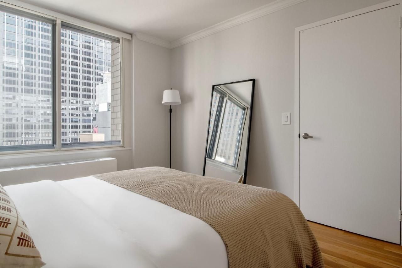 Midtown West 1br W Gym Nr Rockefeller Center Nyc-1218 *