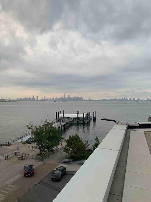 By Harbor New York