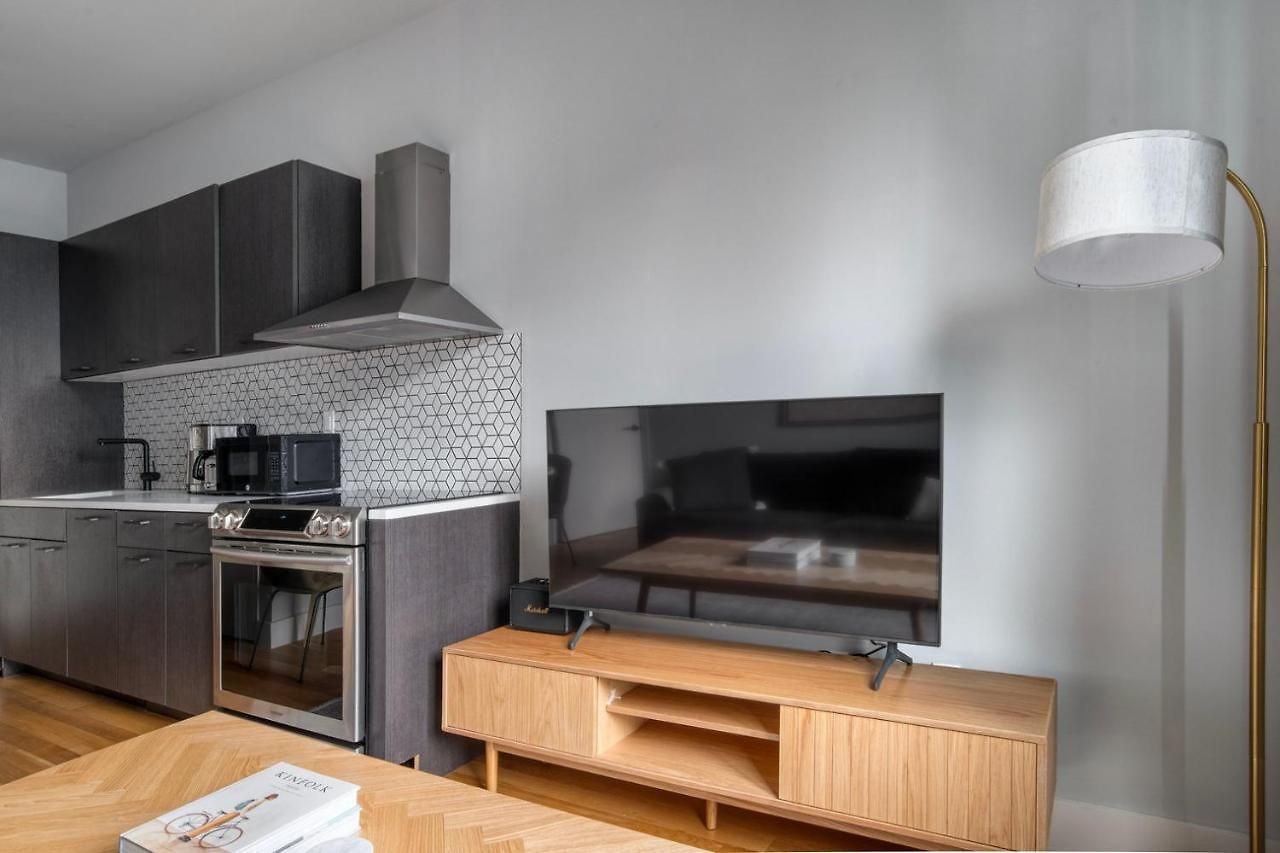 Apartment East Village 1br W Doorman Wd Nr Union Square Nyc-1153