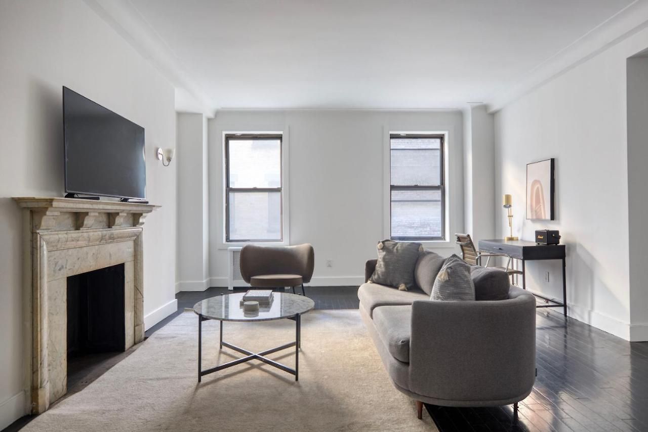 Midtown 2br W Doorman Wd Nr Park Nyc-1246 New York