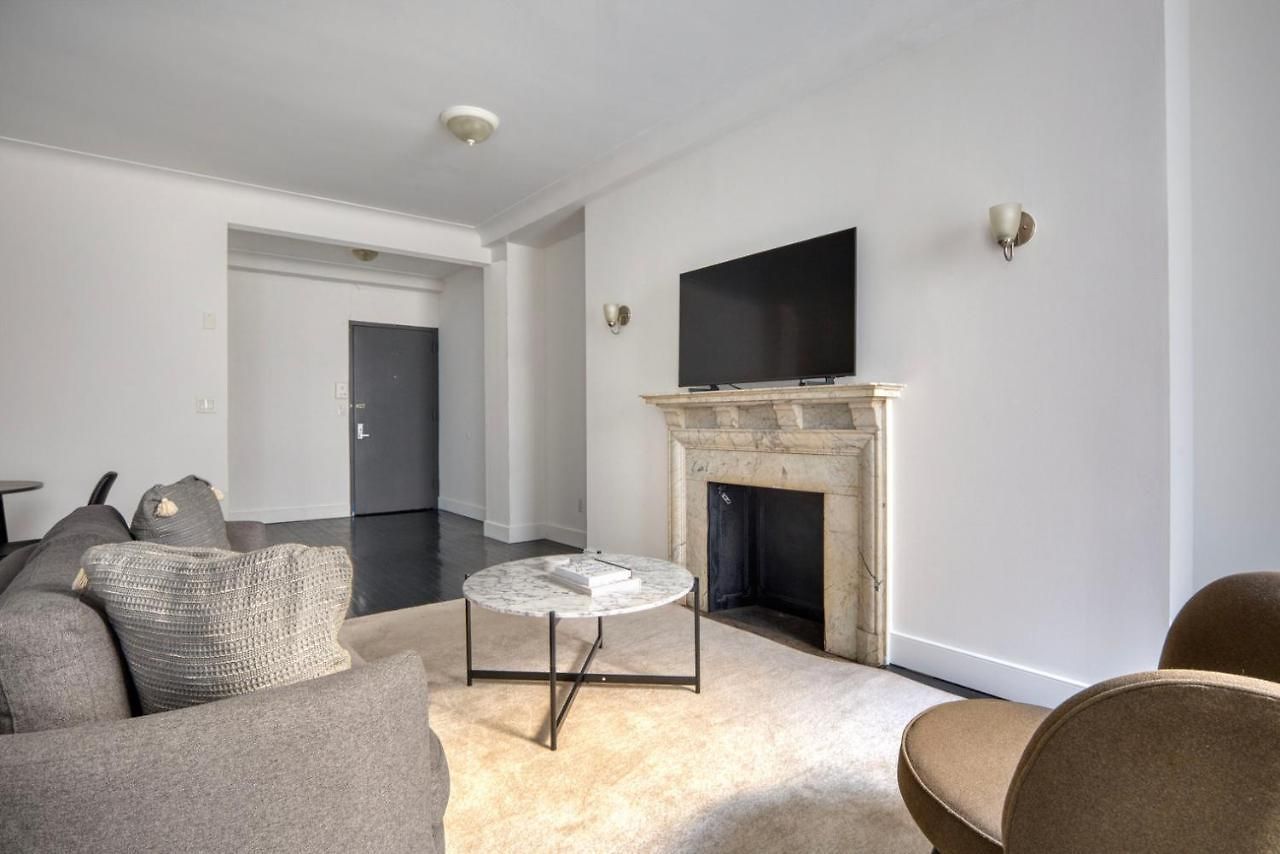 Midtown 2br W Doorman Wd Nr Park Nyc-1246 Apartment
