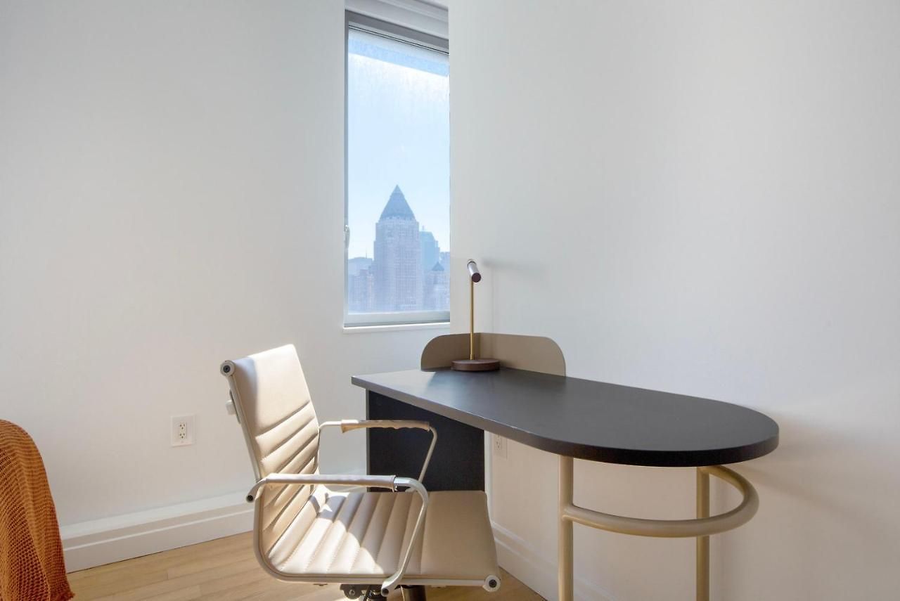 Midtown West 2br W Gym Wd Nr Hudson River Nyc-1243