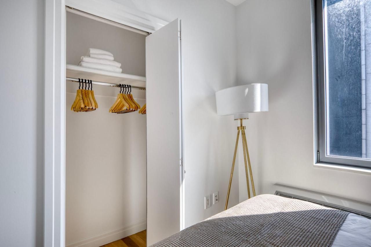 Apartment Midtown West 2br W Gym Wd Nr Hudson River Nyc-1243 New York