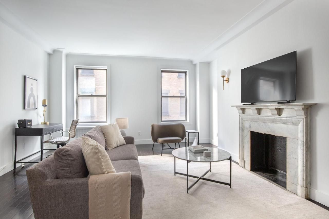 Midtown 2br W Roofdeck Wd Nr Park Nyc-1245 *
