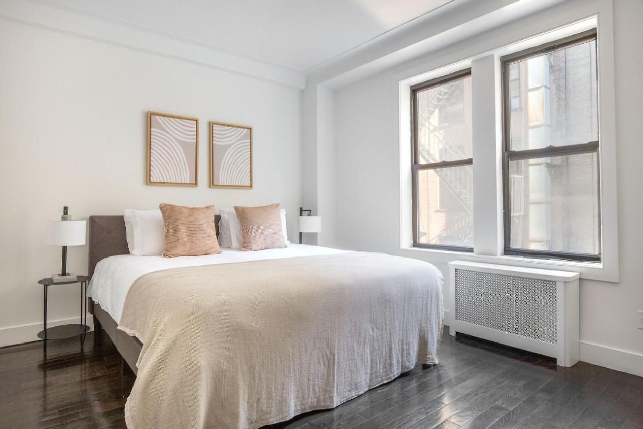 Midtown 2br W Roofdeck Wd Nr Park Nyc-1245 Apartment