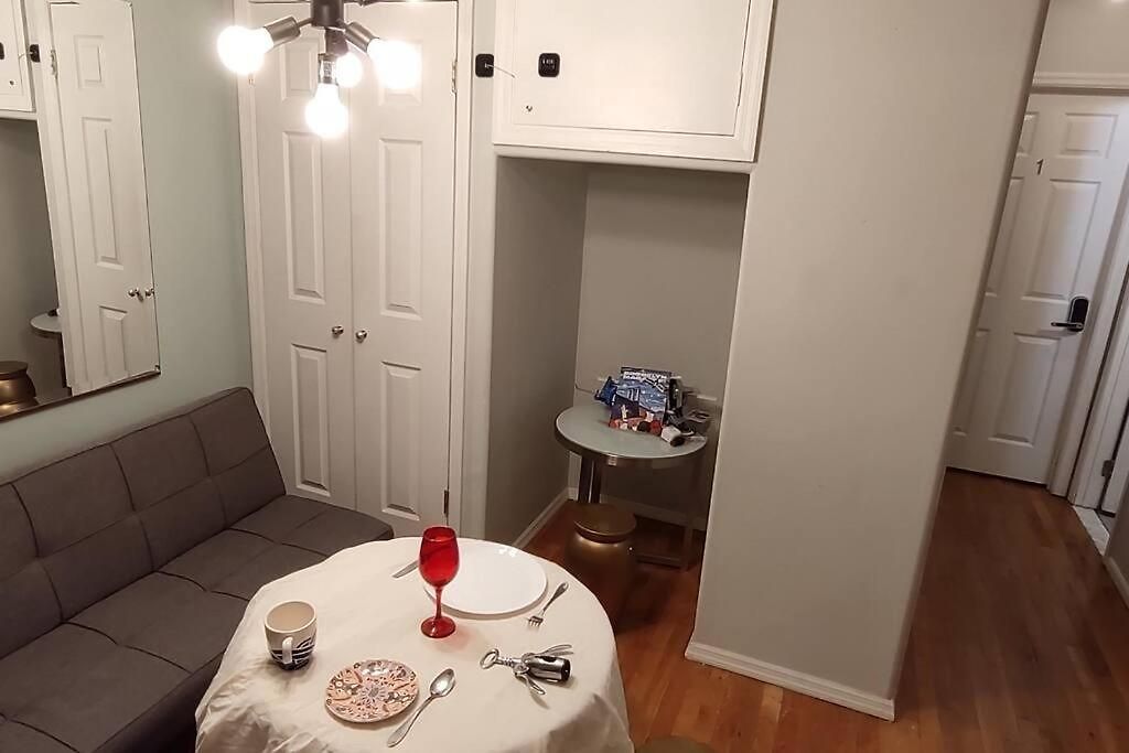 Private In 4 Bedroom Ground Near Subway *