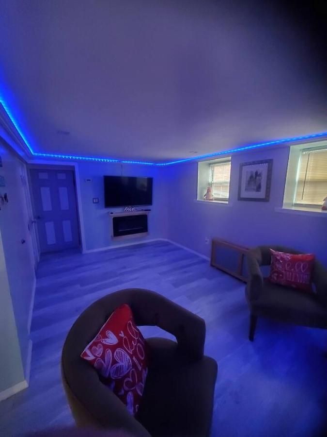 Lovely 2 Bedroom With 2 Entrance And Parking * New York