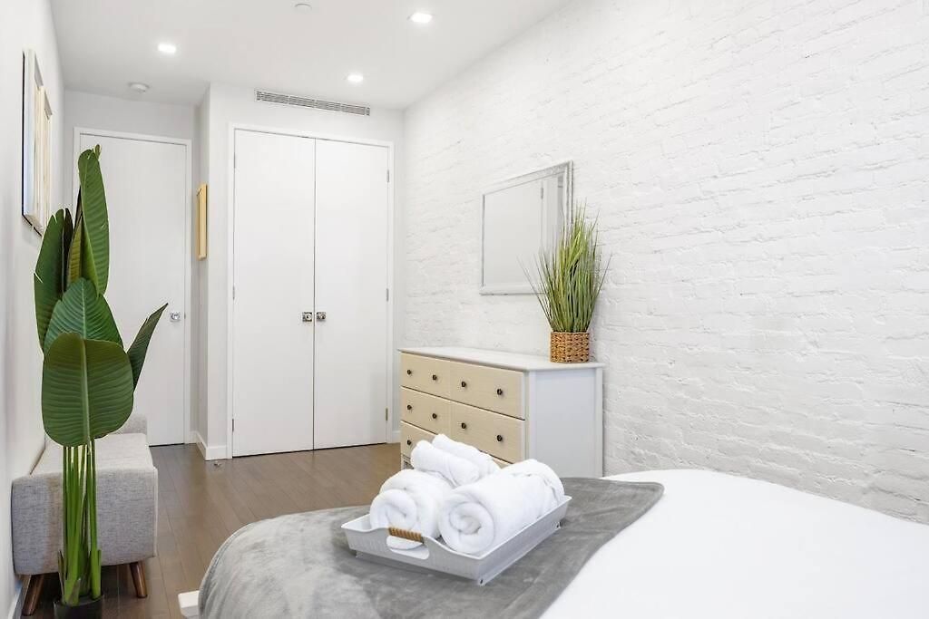 Swj 5th - Perfect For Tourism: Near Train, Times Sq, Dining Apartment *