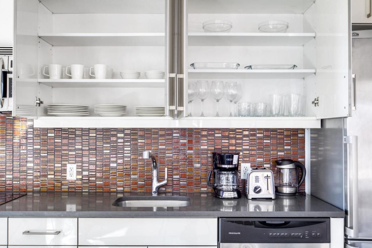Tasteful Midtown W 1br W Gym Nr Times Sq Nyc-643 Apartment