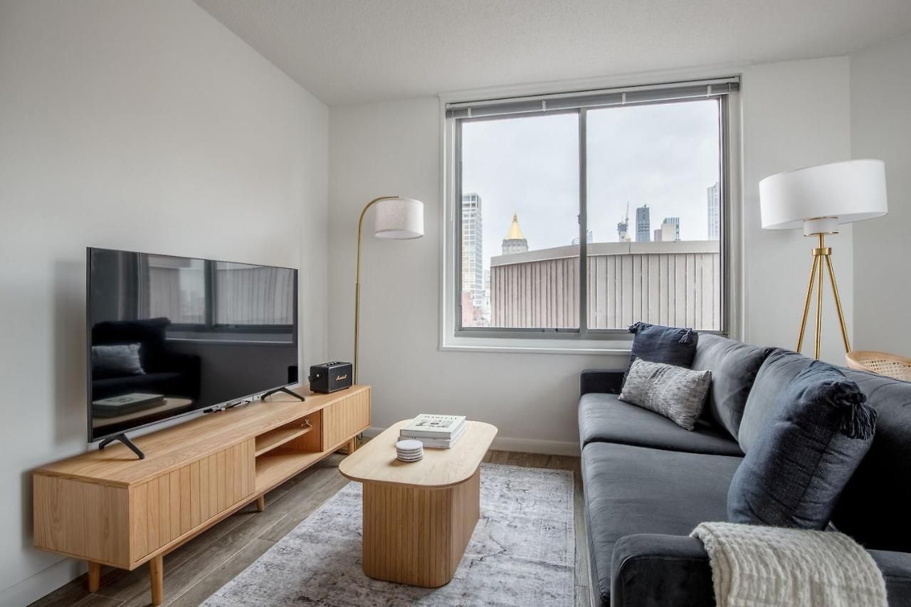 Kips Bay 2br W Elevator Wd Nr Hospitals Nyc-1270