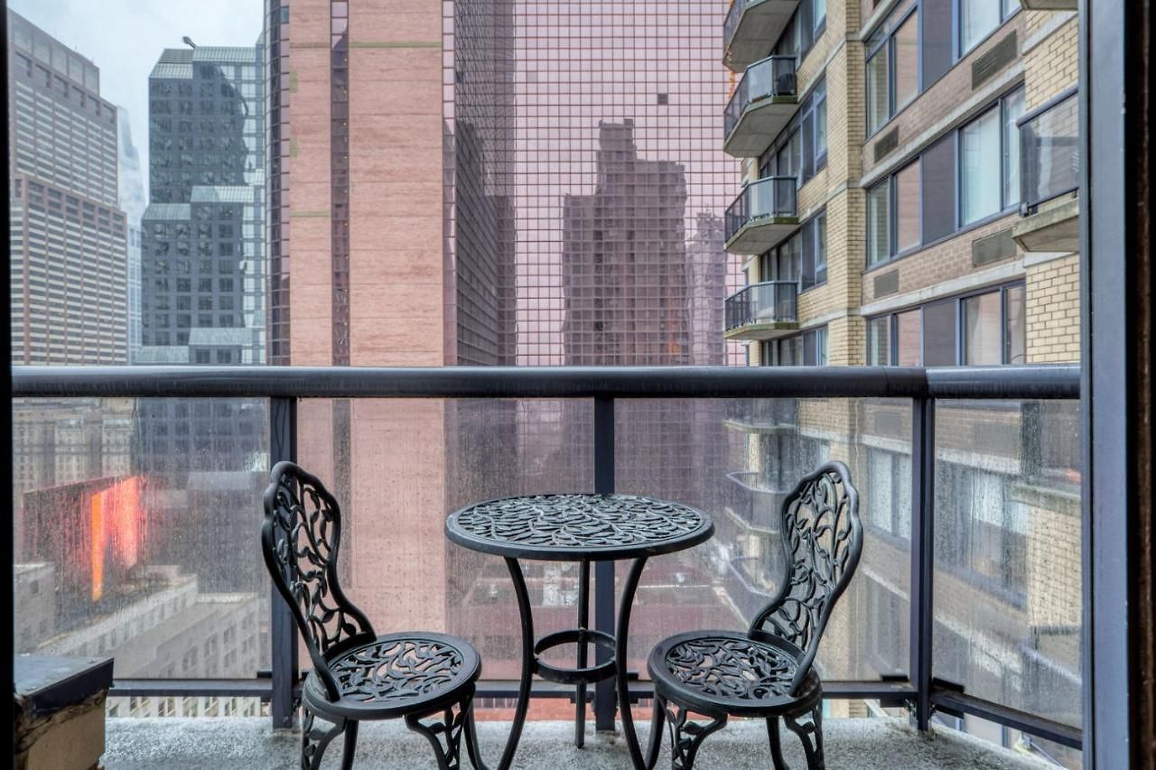 Midtown 1br W Water Views Indoor Pool Nyc-36 Apartment New York