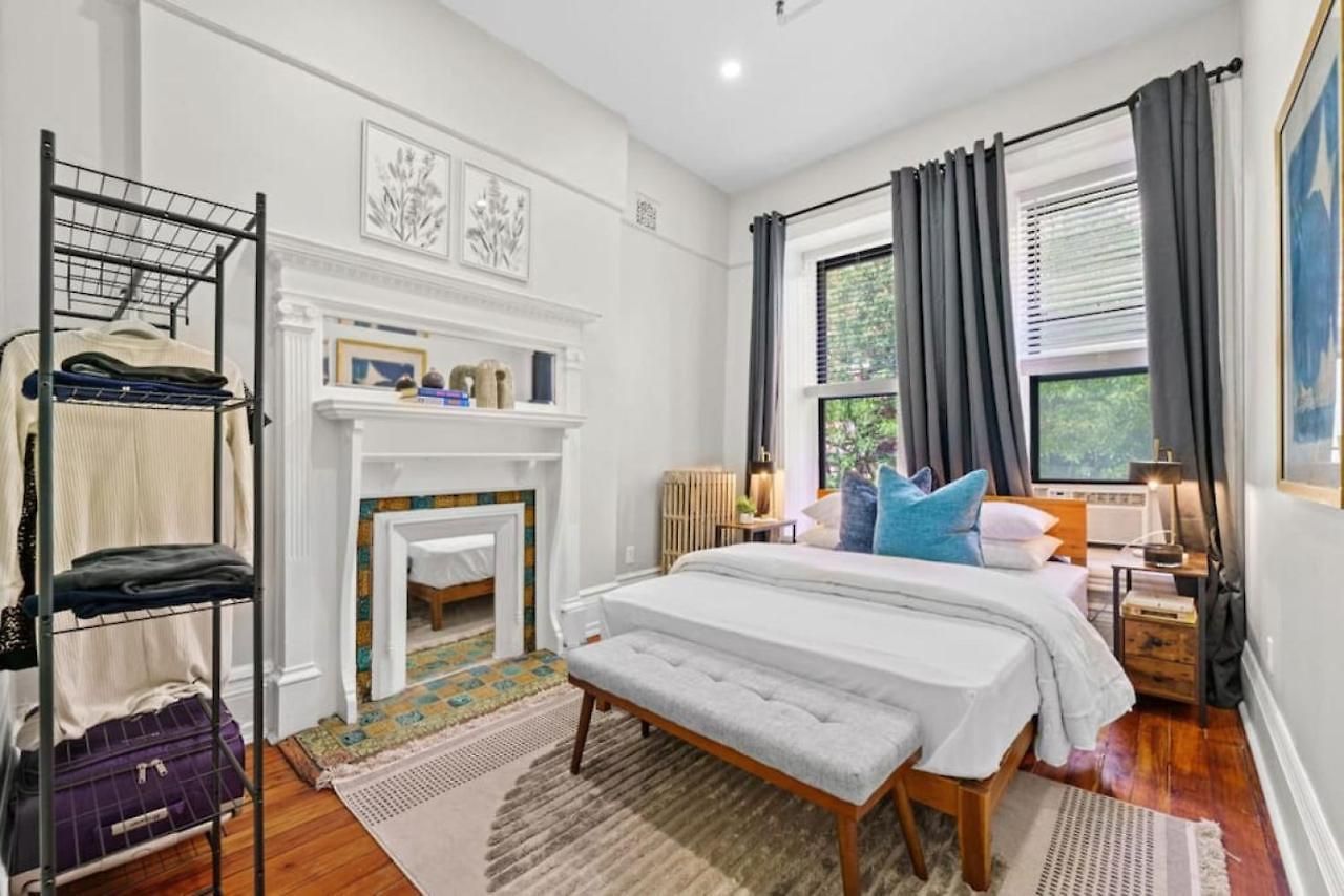 Spacious 3-bed Brownstone Near Columbia Uni New York