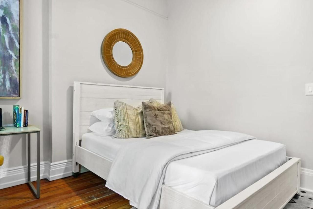 Spacious 3-bed Brownstone Near Columbia Uni *