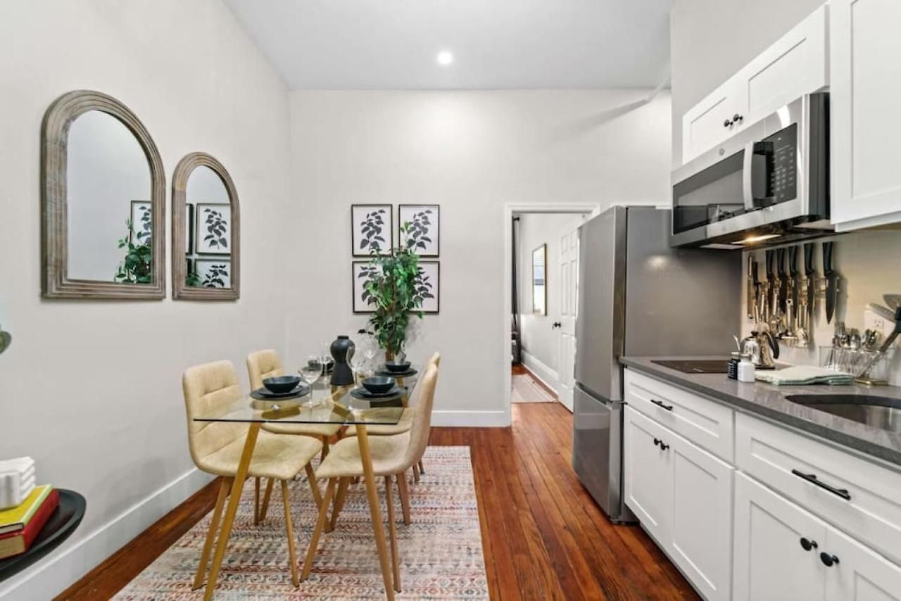 Spacious 3-bed Brownstone Near Columbia Uni Holiday home New York